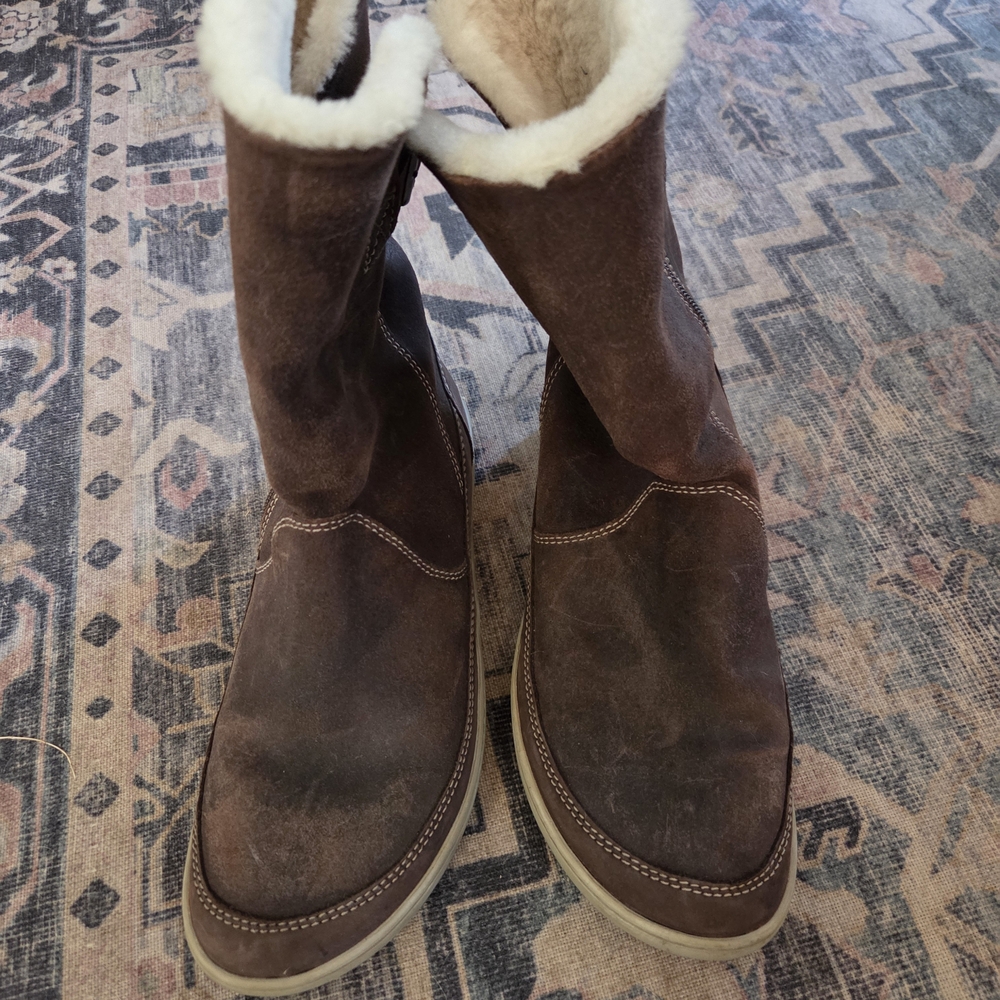 Birkenstock Cream Shearling Boots